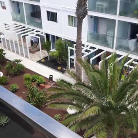 Exclusive Vista Bristol Corralejo